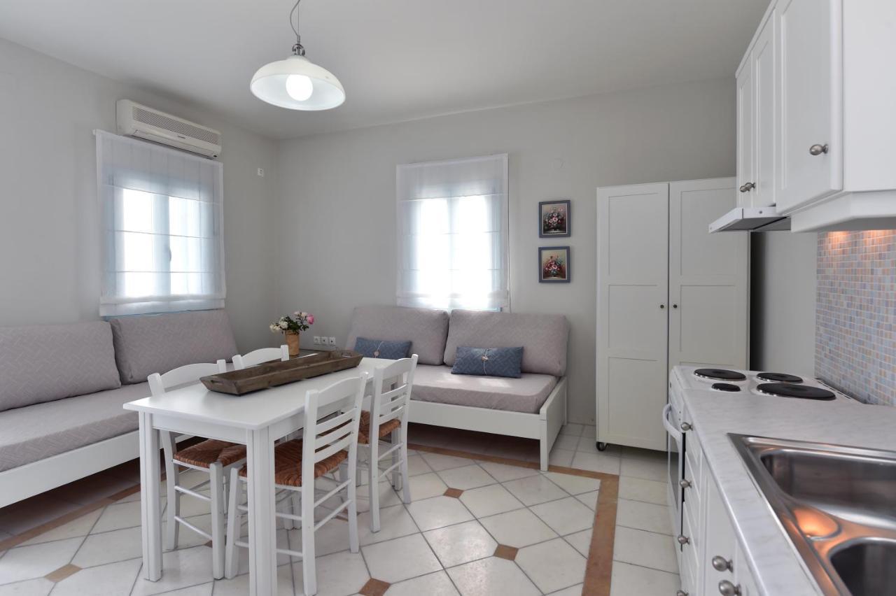 Tonia Apartments Paros Chrisi Akti  Exterior photo